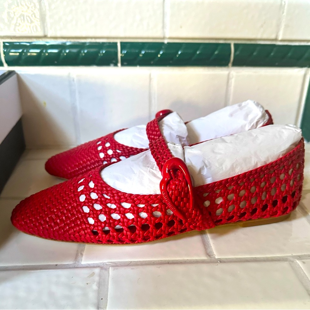 Verona Macrame Ballet Flat In Scarlet RED Leather
Larroudé Raffia womens size 10